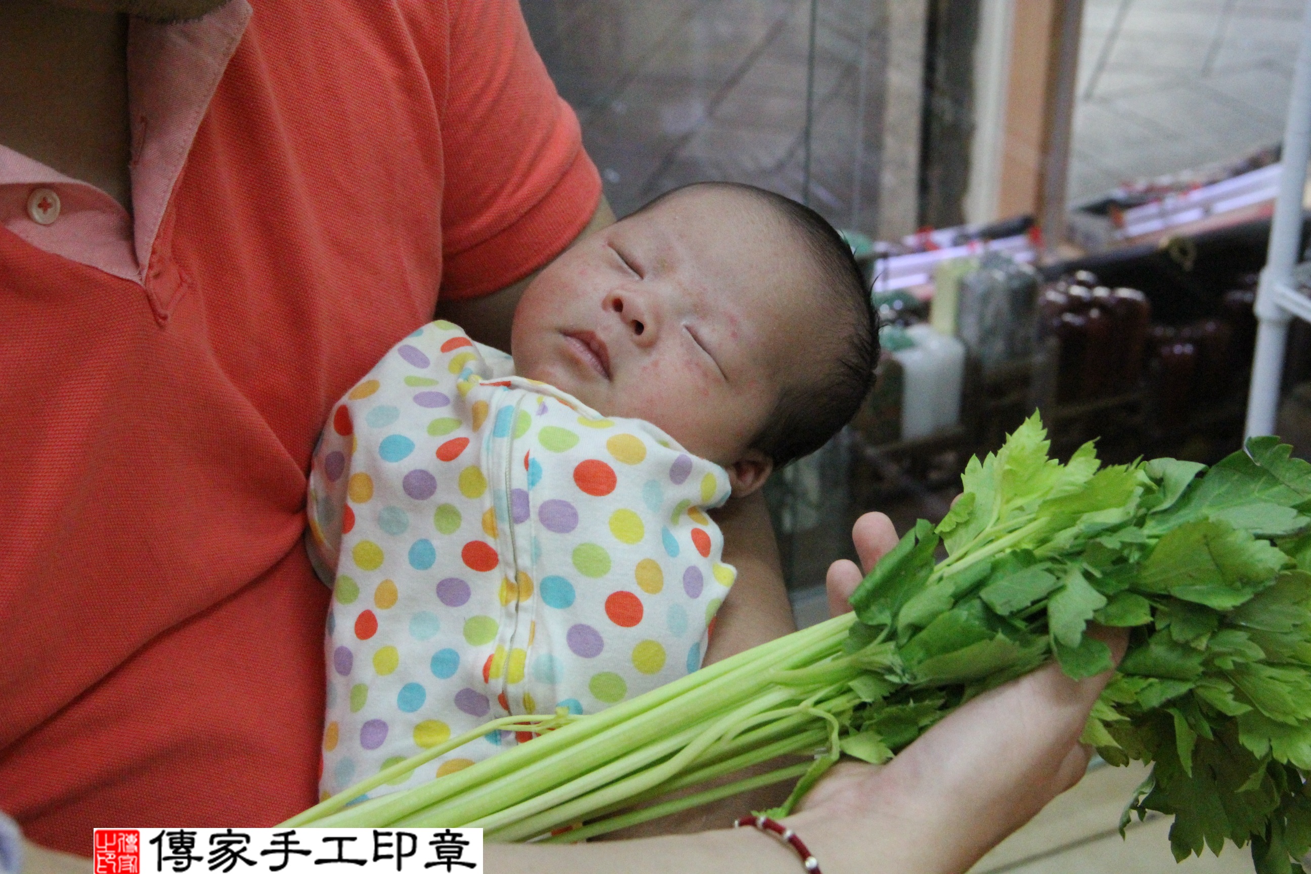 林寶寶(新北永和區嬰兒寶寶滿月剃頭理髮、免費嬰兒剃胎毛儀式吉祥話)。中國風會場，爸媽寶貝免費穿「日中韓」古裝禮服。專業拍照、DVD光碟、證書。★購買「臍帶章、肚臍章、胎毛筆刷印章」贈送：剃頭、收涎、抓周，三選一。2014.07.18 照片11