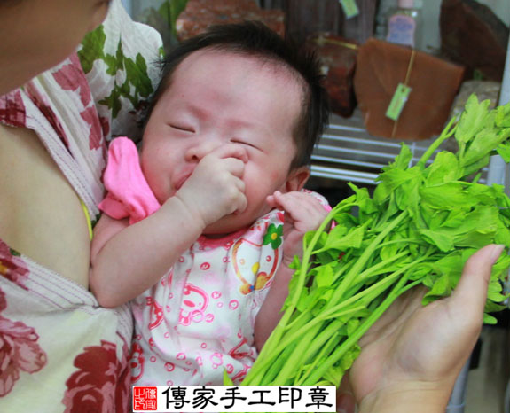 廖寶寶(新北永和區嬰兒寶寶滿月剃頭理髮、免費嬰兒剃胎毛儀式吉祥話)。中國風會場，爸媽寶貝免費穿「日中韓」古裝禮服。專業拍照、DVD光碟、證書。★購買「臍帶章、肚臍章、胎毛筆刷印章」贈送：剃頭、收涎、抓周，三選一。 2014.09.24 照片12