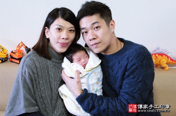 剃胎毛、滿月剃頭、嬰兒剃頭、嬰兒理髮、嬰兒剃髮、嬰兒剃胎毛、嬰兒滿月剃頭、寶寶剃頭、剃胎毛儀式、剃胎毛吉祥話、滿月剃頭儀式、滿月剃頭吉祥話、寶寶剃胎毛、寶寶滿月剃頭理髮、 新北土城區剃胎毛、新北土城區滿月剃頭、 新北土城區嬰兒剃頭剃胎毛、新北土城區嬰兒理髮、新北土城區嬰兒剃髮、藍寶寶(新北土城區到府嬰兒寶寶滿月剃頭理髮、免費到府嬰兒剃胎毛儀式吉祥話)。到府剃頭剃胎毛主持、專業拍照、DVD光碟、證書。★購買「臍帶章、肚臍章、胎毛筆刷印章」贈送：剃頭、收涎、抓周，三選一。2016.02.28 照片2