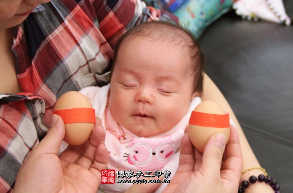 剃胎毛、滿月剃頭、嬰兒剃頭、嬰兒理髮、嬰兒剃髮、嬰兒剃胎毛、嬰兒滿月剃頭、寶寶剃頭、剃胎毛儀式、剃胎毛吉祥話、滿月剃頭儀式、滿月剃頭吉祥話、寶寶剃胎毛、寶寶滿月剃頭理髮、 新北蘆州區剃胎毛、新北蘆州區滿月剃頭、 新北蘆州區嬰兒剃頭剃胎毛、新北蘆州區嬰兒理髮、新北蘆州區嬰兒剃髮、陳寶寶(新北蘆州區到府嬰兒寶寶滿月剃頭理髮、免費到府嬰兒剃胎毛儀式吉祥話)。到府剃頭剃胎毛主持、專業拍照、DVD光碟、證書。★購買「臍帶章、肚臍章、胎毛筆刷印章」贈送：剃頭、收涎、抓周，三選一。2016.02.14 照片4