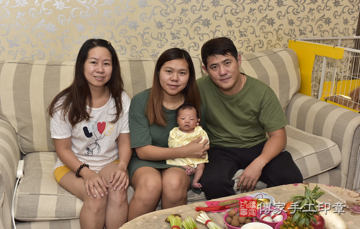 剃胎毛、滿月剃頭、嬰兒剃頭、嬰兒理髮、嬰兒剃髮、嬰兒剃胎毛、嬰兒滿月剃頭、寶寶剃頭、剃胎毛儀式、剃胎毛吉祥話、滿月剃頭儀式、滿月剃頭吉祥話、寶寶剃胎毛、寶寶滿月剃頭理髮、 新北市板橋區剃胎毛、新北市板橋區滿月剃頭、新北市板橋區嬰兒剃頭剃胎毛、新北市板橋區嬰兒理髮、新北市嬰兒剃髮、 陳寶寶(新北市板橋區到府嬰兒寶寶滿月剃頭理髮、到府嬰兒剃胎毛儀式吉祥話)。到府剃頭剃胎毛主持、專業拍照、DVD光碟、證書。★購買「臍帶章、肚臍章、胎毛筆刷印章」贈送:剃頭、收涎、抓周,三選一。2020.10.12照片2 剃胎毛、滿月剃頭、嬰兒剃頭、嬰兒理髮、嬰兒剃髮、嬰兒剃胎毛、嬰兒滿月剃頭、寶寶剃頭、剃胎毛儀式、剃胎毛吉祥話、滿月剃頭儀式、滿月剃頭吉祥話、寶寶剃胎毛、寶寶滿月剃頭理髮、 新北市板橋區剃胎毛、新北市板橋區滿月剃頭、新北市板橋區嬰兒剃頭剃胎毛、新北市板橋區嬰兒理髮、新北市嬰兒剃髮、 陳寶寶(新北市板橋區到府嬰兒寶寶滿月剃頭理髮、到府嬰兒剃胎毛儀式吉祥話)。到府剃頭剃胎毛主持、專業拍照、DVD光碟、證書。★購買「臍帶章、肚臍章、胎毛筆刷印章」贈送:剃頭、收涎、抓周,三選一。2020.10.12照片2