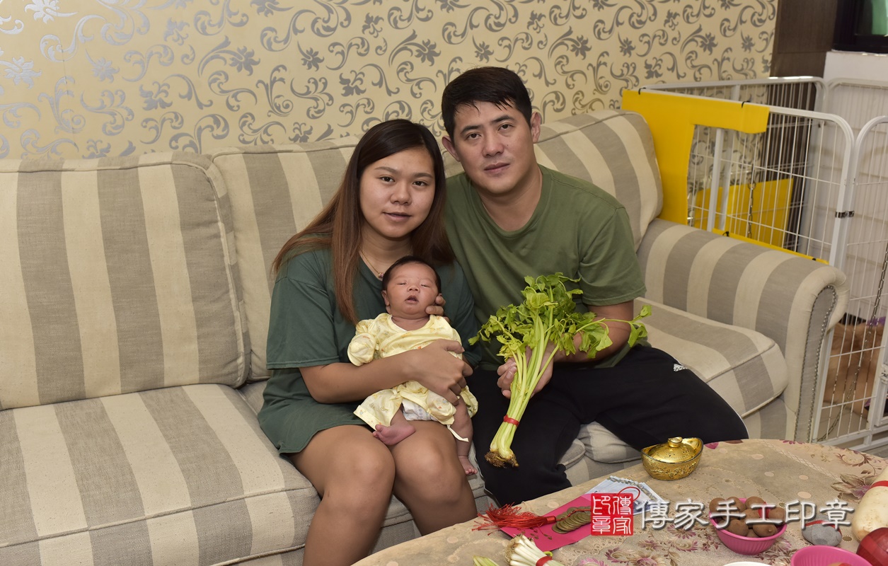 剃胎毛、滿月剃頭、嬰兒剃頭、嬰兒理髮、嬰兒剃髮、嬰兒剃胎毛、嬰兒滿月剃頭、寶寶剃頭、剃胎毛儀式、剃胎毛吉祥話、滿月剃頭儀式、滿月剃頭吉祥話、寶寶剃胎毛、寶寶滿月剃頭理髮、 新北市板橋區剃胎毛、新北市板橋區滿月剃頭、新北市板橋區嬰兒剃頭剃胎毛、新北市板橋區嬰兒理髮、新北市嬰兒剃髮、 陳寶寶(新北市板橋區到府嬰兒寶寶滿月剃頭理髮、到府嬰兒剃胎毛儀式吉祥話)。到府剃頭剃胎毛主持、專業拍照、DVD光碟、證書。★購買「臍帶章、肚臍章、胎毛筆刷印章」贈送:剃頭、收涎、抓周,三選一。2020.10.12照片20 剃胎毛、滿月剃頭、嬰兒剃頭、嬰兒理髮、嬰兒剃髮、嬰兒剃胎毛、嬰兒滿月剃頭、寶寶剃頭、剃胎毛儀式、剃胎毛吉祥話、滿月剃頭儀式、滿月剃頭吉祥話、寶寶剃胎毛、寶寶滿月剃頭理髮、 新北市板橋區剃胎毛、新北市板橋區滿月剃頭、新北市板橋區嬰兒剃頭剃胎毛、新北市板橋區嬰兒理髮、新北市嬰兒剃髮、 陳寶寶(新北市板橋區到府嬰兒寶寶滿月剃頭理髮、到府嬰兒剃胎毛儀式吉祥話)。到府剃頭剃胎毛主持、專業拍照、DVD光碟、證書。★購買「臍帶章、肚臍章、胎毛筆刷印章」贈送:剃頭、收涎、抓周,三選一。2020.10.12照片20