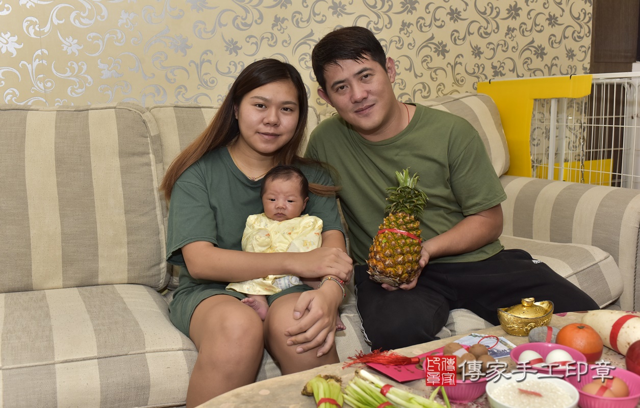 剃胎毛、滿月剃頭、嬰兒剃頭、嬰兒理髮、嬰兒剃髮、嬰兒剃胎毛、嬰兒滿月剃頭、寶寶剃頭、剃胎毛儀式、剃胎毛吉祥話、滿月剃頭儀式、滿月剃頭吉祥話、寶寶剃胎毛、寶寶滿月剃頭理髮、 新北市板橋區剃胎毛、新北市板橋區滿月剃頭、新北市板橋區嬰兒剃頭剃胎毛、新北市板橋區嬰兒理髮、新北市嬰兒剃髮、 陳寶寶(新北市板橋區到府嬰兒寶寶滿月剃頭理髮、到府嬰兒剃胎毛儀式吉祥話)。到府剃頭剃胎毛主持、專業拍照、DVD光碟、證書。★購買「臍帶章、肚臍章、胎毛筆刷印章」贈送:剃頭、收涎、抓周,三選一。2020.10.12照片26 剃胎毛、滿月剃頭、嬰兒剃頭、嬰兒理髮、嬰兒剃髮、嬰兒剃胎毛、嬰兒滿月剃頭、寶寶剃頭、剃胎毛儀式、剃胎毛吉祥話、滿月剃頭儀式、滿月剃頭吉祥話、寶寶剃胎毛、寶寶滿月剃頭理髮、 新北市板橋區剃胎毛、新北市板橋區滿月剃頭、新北市板橋區嬰兒剃頭剃胎毛、新北市板橋區嬰兒理髮、新北市嬰兒剃髮、 陳寶寶(新北市板橋區到府嬰兒寶寶滿月剃頭理髮、到府嬰兒剃胎毛儀式吉祥話)。到府剃頭剃胎毛主持、專業拍照、DVD光碟、證書。★購買「臍帶章、肚臍章、胎毛筆刷印章」贈送:剃頭、收涎、抓周,三選一。2020.10.12照片26