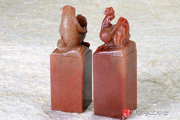 傳家手工印章實際成品：頂級壽山石精雕十二生肖(猴、雞)：開運印章、紀念印章